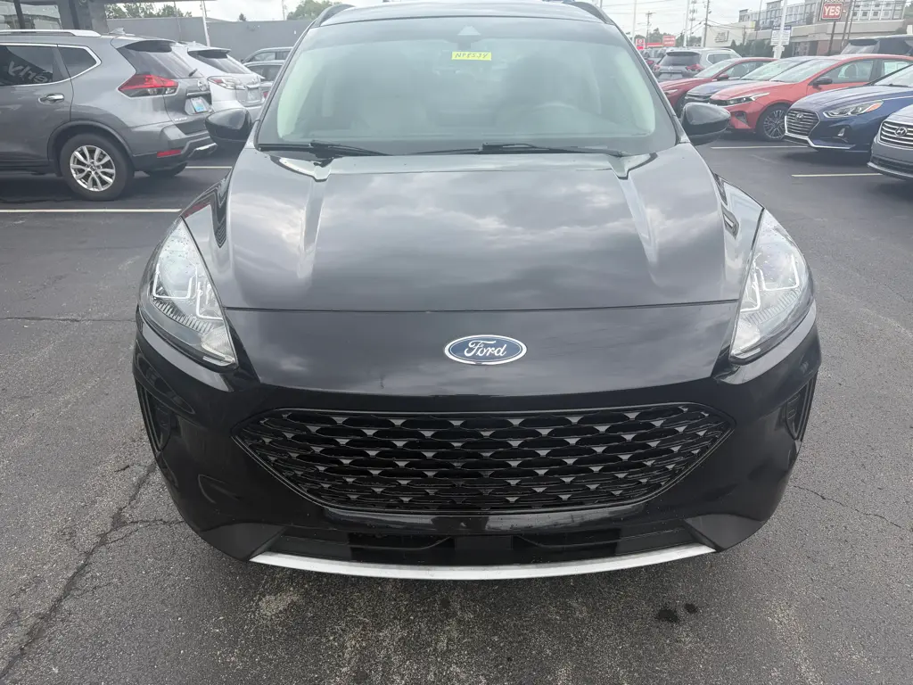 2020 Ford Escape - $17,995