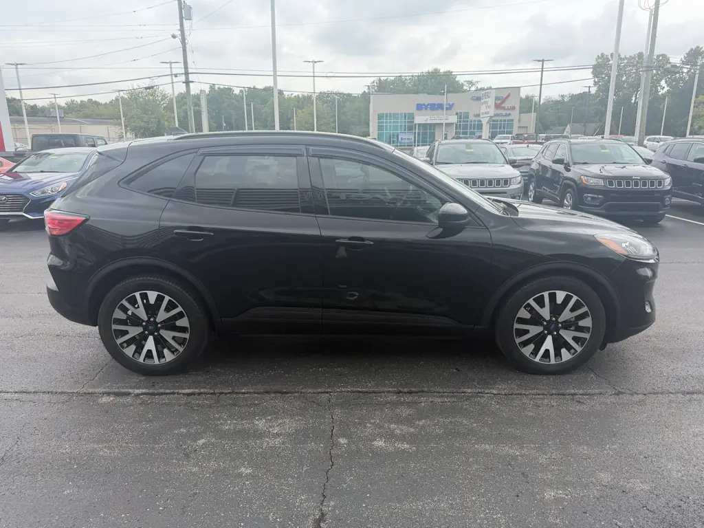 2020 Ford Escape - $17,995