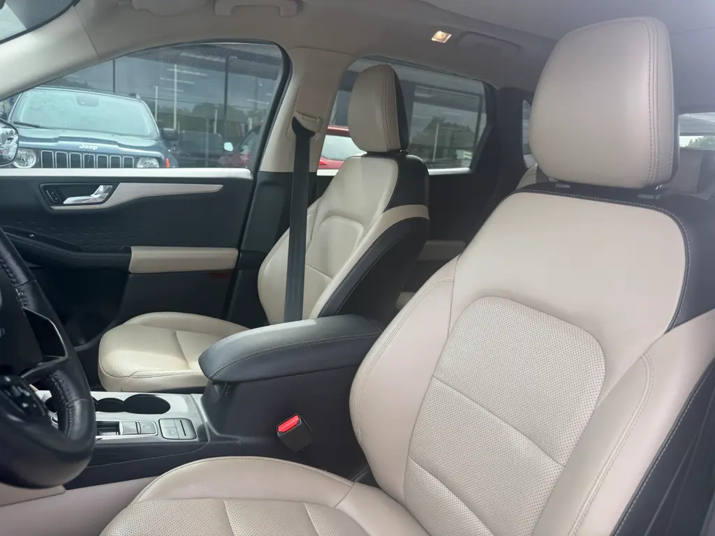 2020 Ford Escape - $17,995