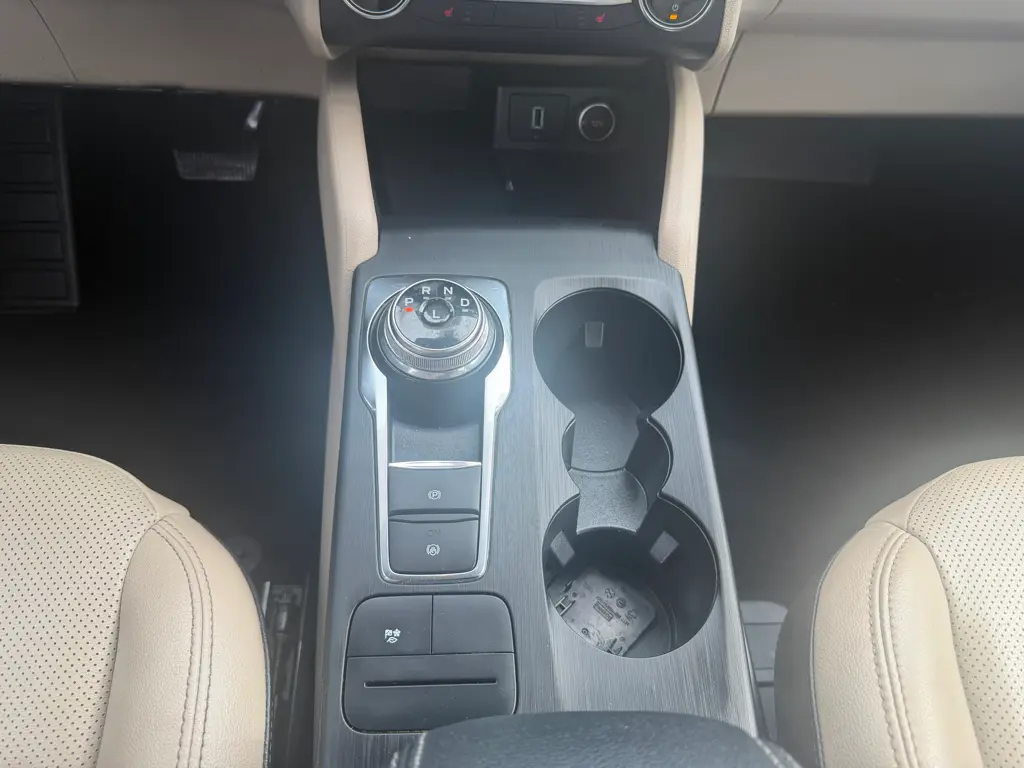 2020 Ford Escape - $17,995