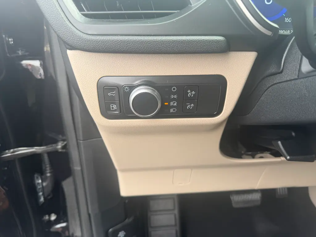 2020 Ford Escape - $17,995