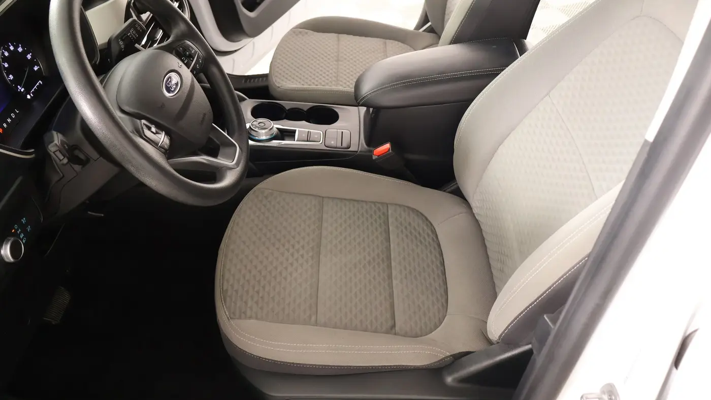 2022 Ford Escape Hybrid SE