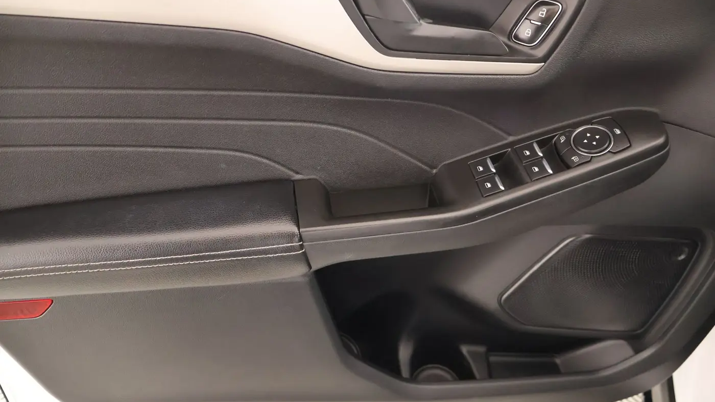 2022 Ford Escape Hybrid SE