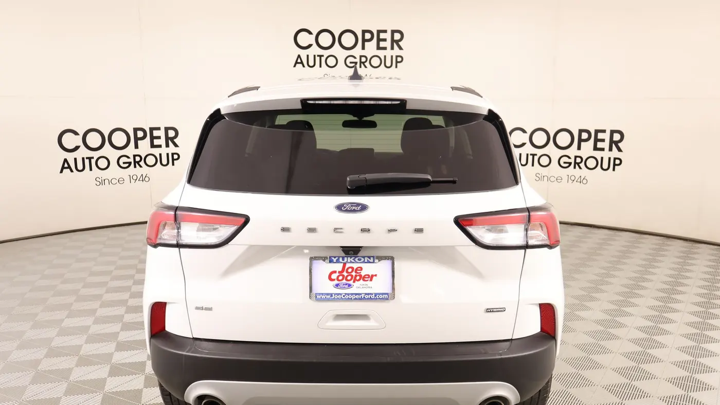 2022 Ford Escape Hybrid SE