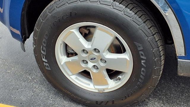 2011 Ford Escape XLS
