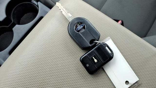 2011 Ford Escape XLS