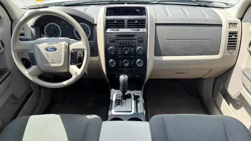 2011 Ford Escape XLS