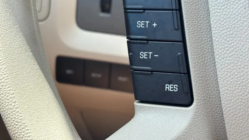 2011 Ford Escape XLS