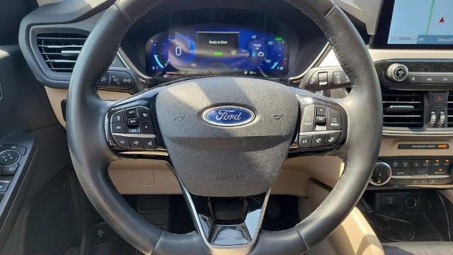 2022 Ford Escape Hybrid SEL