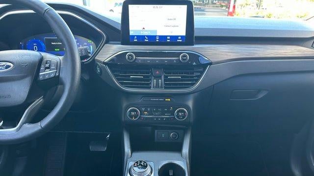 2020 Ford Escape Hybrid Titanium