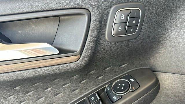 2020 Ford Escape Hybrid Titanium
