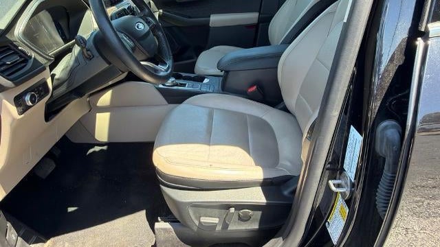 2020 Ford Escape Hybrid Titanium