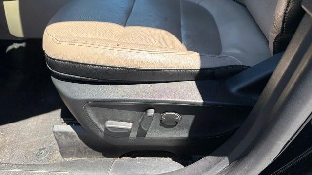 2020 Ford Escape Hybrid Titanium