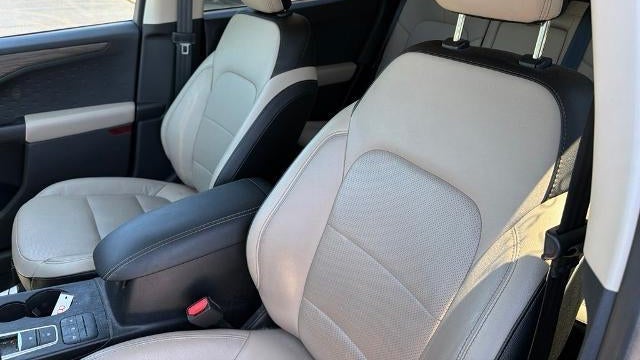 2020 Ford Escape Hybrid Titanium