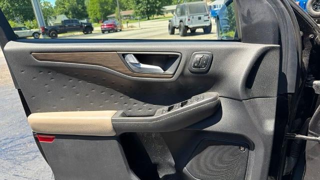 2020 Ford Escape Hybrid Titanium