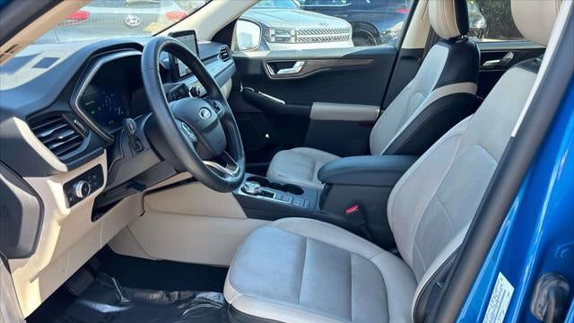2020 Ford Escape Hybrid Titanium