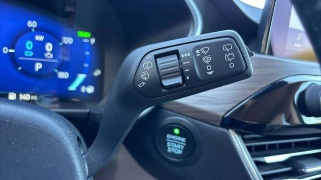 2020 Ford Escape Hybrid Titanium