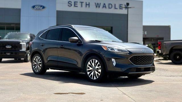 Preowned 2020 Ford Escape Hybrid Titanium for Sale
