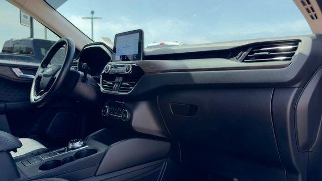 2020 Ford Escape Hybrid Titanium