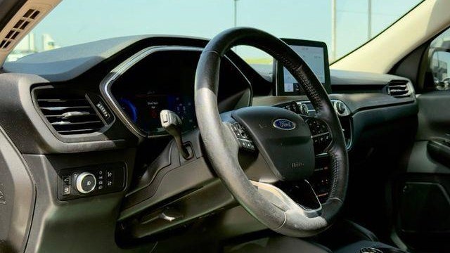 2020 Ford Escape Hybrid Titanium