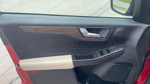 2020 Ford Escape Hybrid Titanium