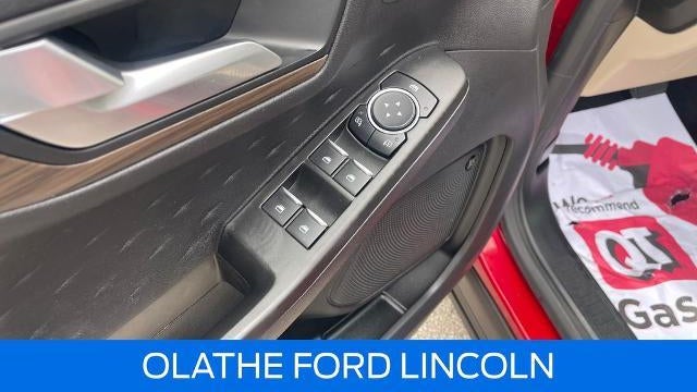 2020 Ford Escape Hybrid Titanium