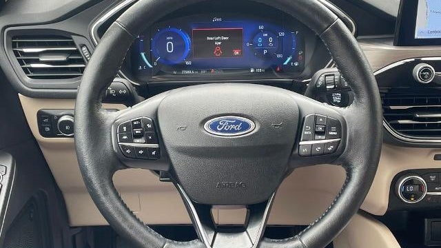 2020 Ford Escape Hybrid Titanium