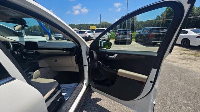 2020 Ford Escape Hybrid Titanium