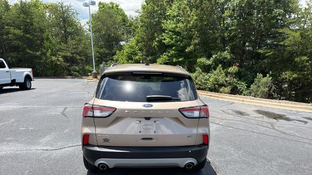 2021 Ford Escape Hybrid Titanium