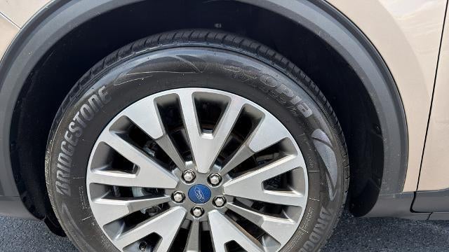 2021 Ford Escape Hybrid Titanium