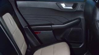 2022 Ford Escape Hybrid Titanium