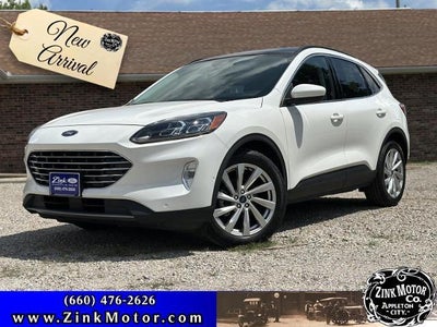 2022 Ford Escape Hybrid Titanium 4DR SUV