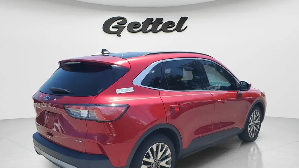 2020 Ford Escape Hybrid Titanium