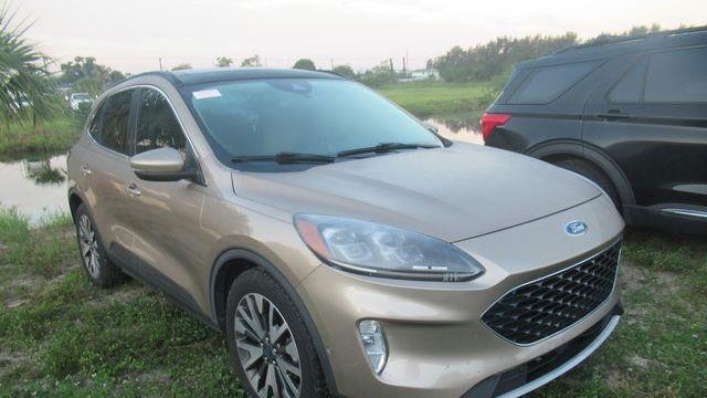 Preowned 2020 Ford Escape Hybrid Titanium for Sale