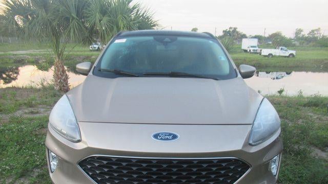 2020 Ford Escape Hybrid Titanium