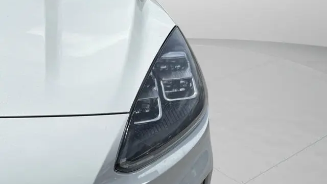 2022 Ford Escape Hybrid Titanium