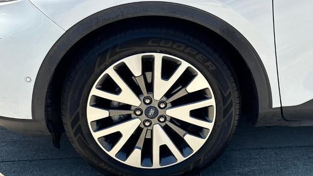 2020 Ford Escape Hybrid Titanium
