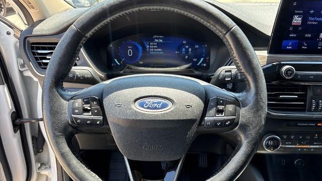 2020 Ford Escape Hybrid Titanium