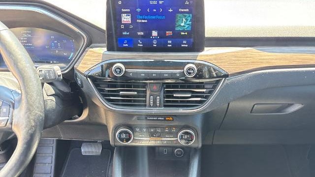 2020 Ford Escape Hybrid Titanium