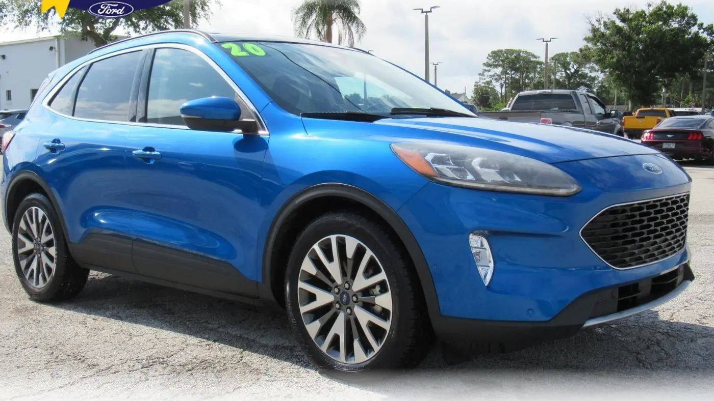 Preowned 2020 Ford Escape Hybrid Titanium for Sale