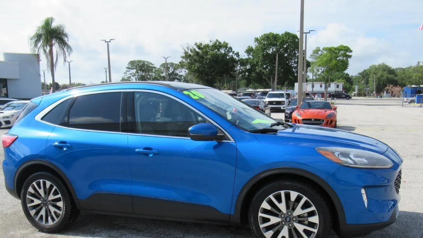 2020 Ford Escape Hybrid Titanium