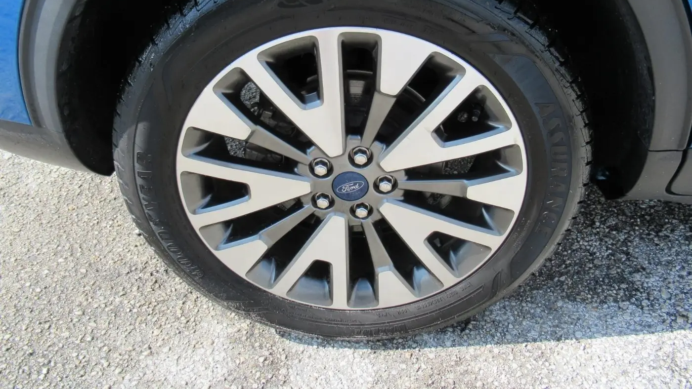 2020 Ford Escape Hybrid Titanium