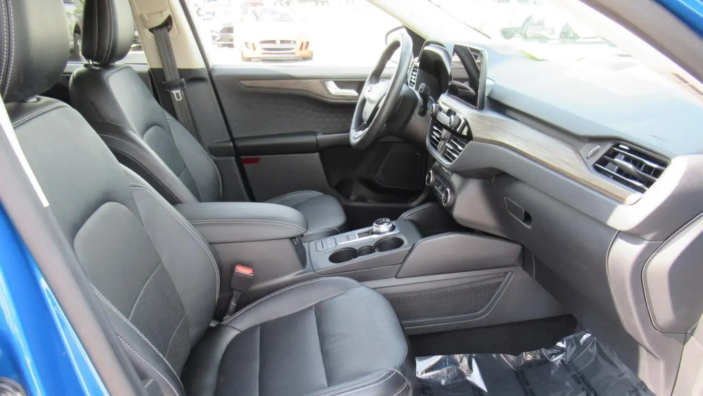 2020 Ford Escape Hybrid Titanium
