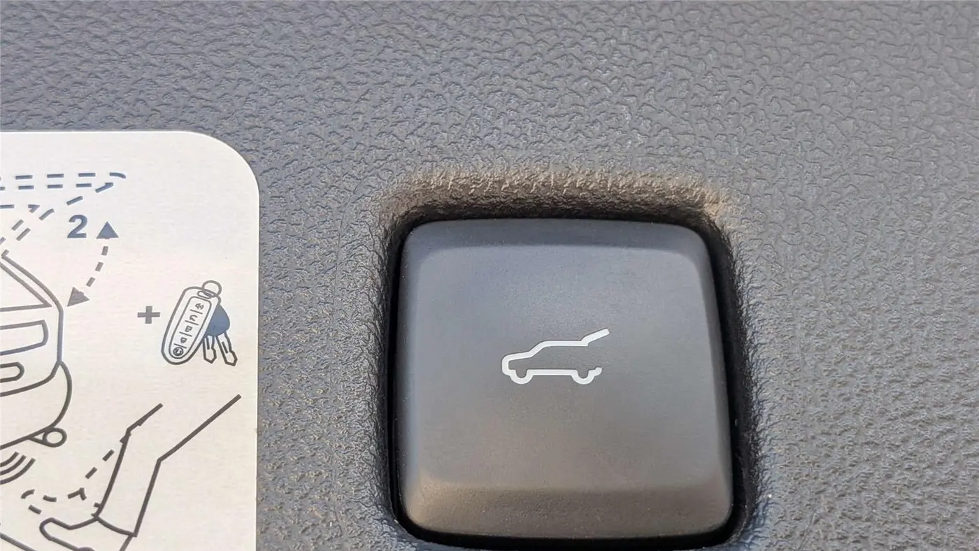 2020 Ford Escape Hybrid Titanium