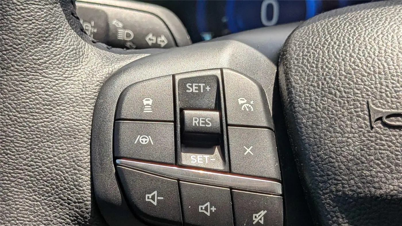 2020 Ford Escape Hybrid Titanium
