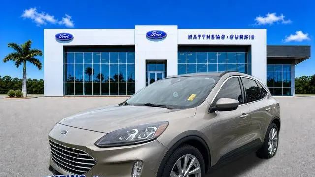 Preowned 2021 Ford Escape Hybrid Titanium for Sale