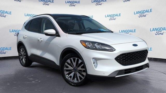 Preowned 2020 Ford Escape Hybrid Titanium for Sale