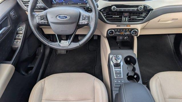 2020 Ford Escape Hybrid Titanium