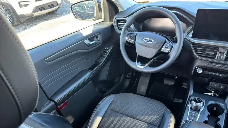 2023 Ford Escape Plug-In Hybrid Base