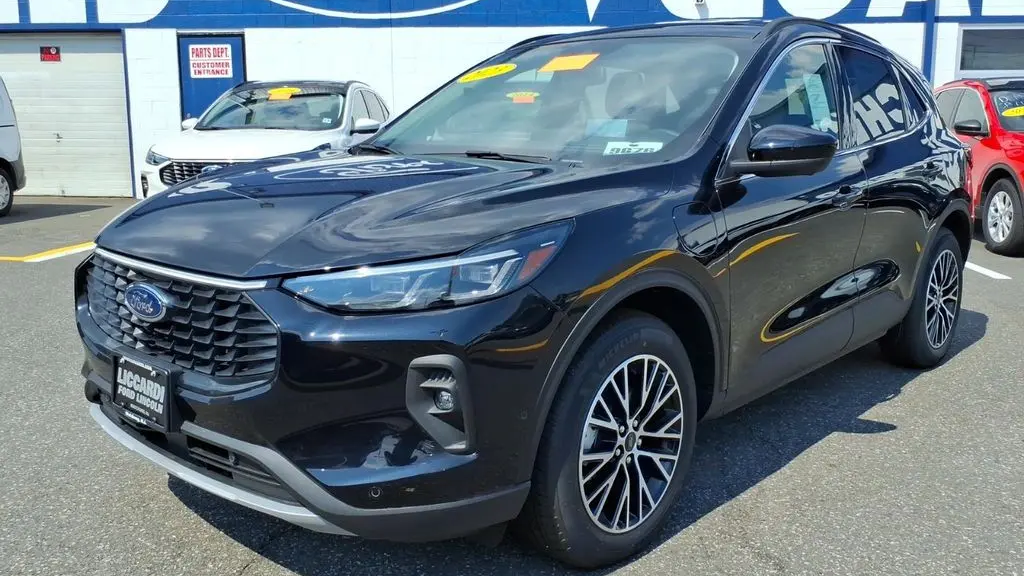 2023 Ford Escape Plug-In Hybrid Base